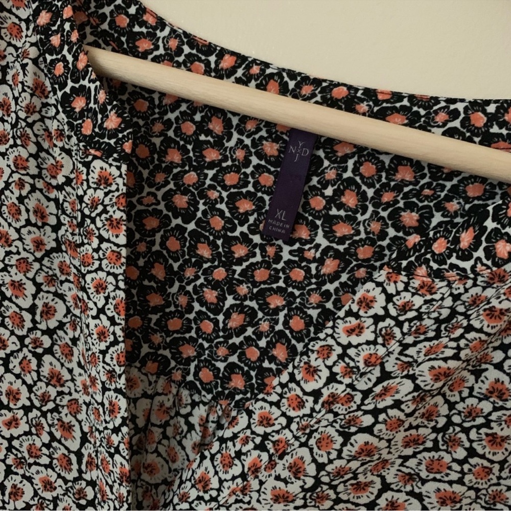 NYDJ • XL • Button Front Boho Micro Floral Print Long Sleeve Blouse
